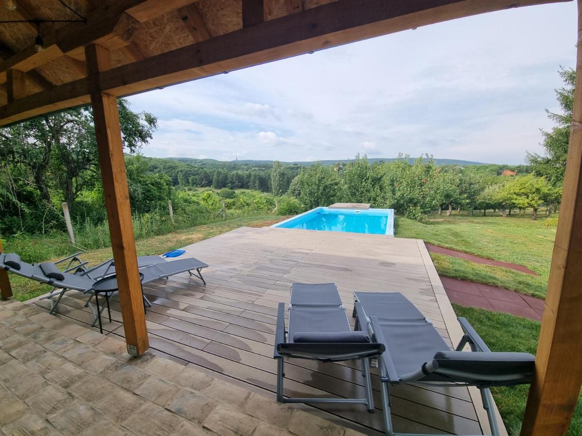 Hoopovo House Fruska Gora Villa Irig Exterior photo