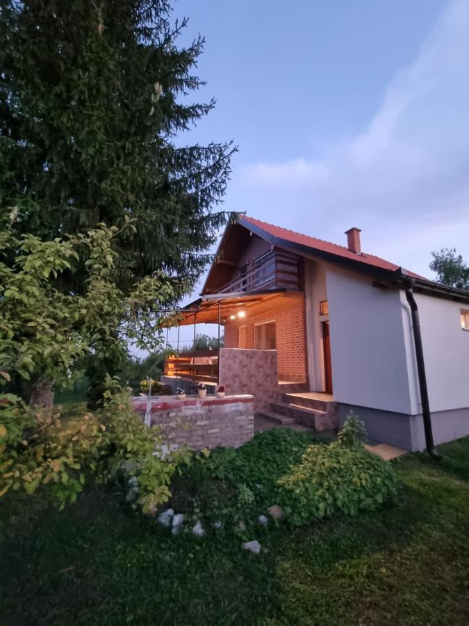 Hoopovo House Fruska Gora Villa Irig Exterior photo